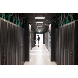 HPE Ethernet 1x400Gb...